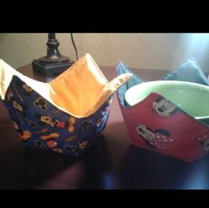 Set of Mickey & Minnie Mouse Bowl Cozies
